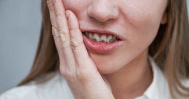Douleur liée aux appareils dentaires : Conseils pour s’en débarrasser