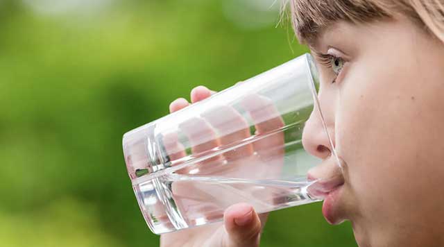 Le manque de fluor à Calgary pourrait contribuer à la formation de caries sur les dents de lait, selon une étude